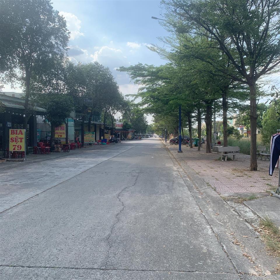 Bán gấp k14. đường dk12. dân kín.