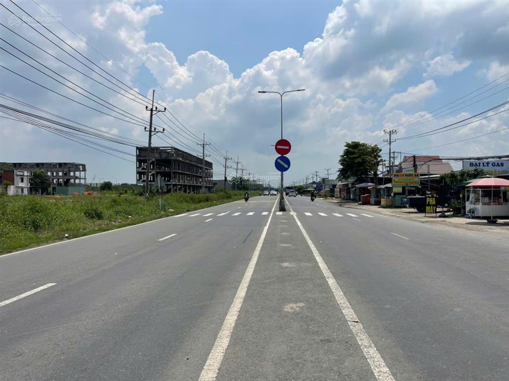 Chủ cần bán 4 lô liền kề ấp 10 xã lương hoà tỉnh tây ninh (bến lức  long an)