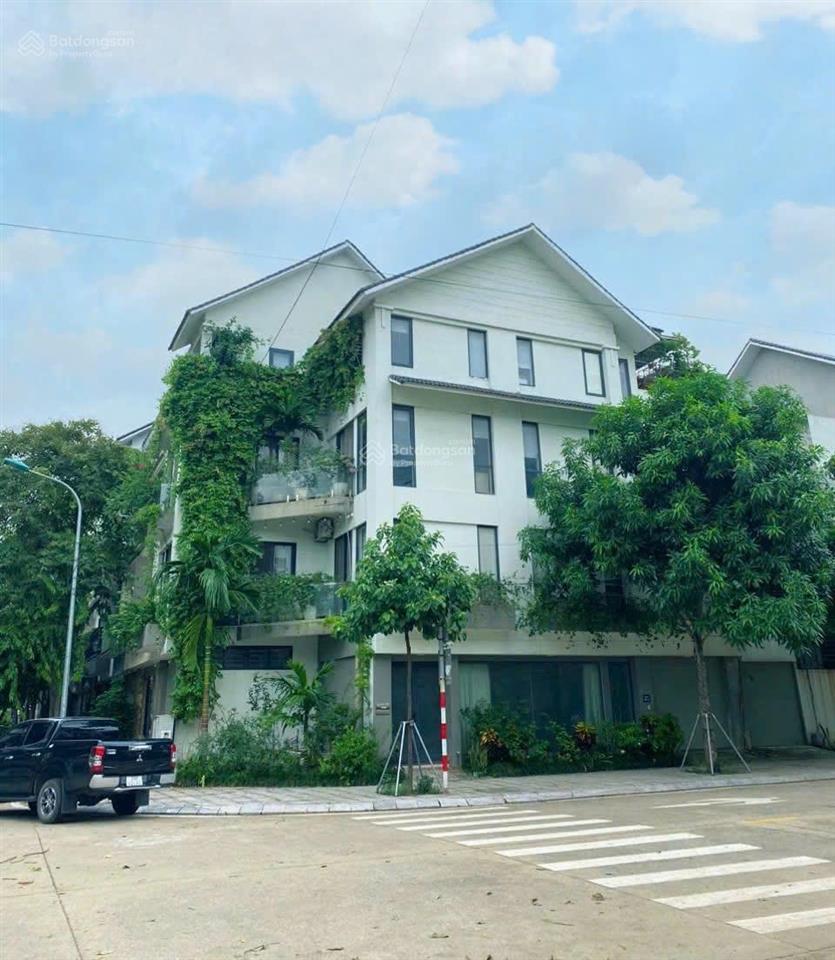 Chủ nhà cần bán lô liền kề 123m2 khu d geleximco, hà đông, sẵn hợp đồng thuê dài hạn view vườn hoa