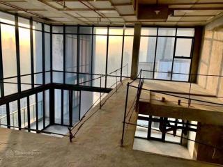 Siêu vip skyvilla 337m2 vinhome metropolis  q.ba đình (bàn giao thô) view hồ tây  0987 106 ***