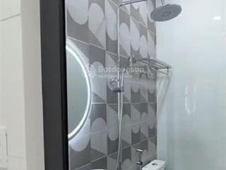 Nhà hẻm xe hơi lưu nhân chú, tân bình. giao phạm văn hai. nhà có hợp đồng thuê 16tr/th