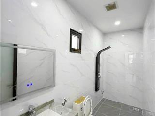 Bán nhanh nhà hùng vương, quận 10. có giảm giá cho khách mua nhanh. gần cụm các trường đại học