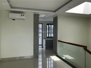 Cho thuê nhà phố jamona city 1 trệt, 3 lầu, 4 pn jamona city 25 tr  0343 190 *** em tài