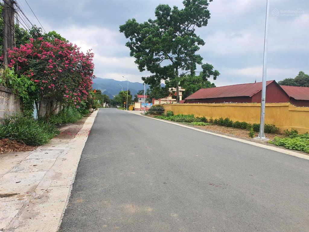 Bán 2671m2 trong đất sẵn ao phù hợp nghỉ dưỡng tại nhuận trạch, lương sơn, hòa bình