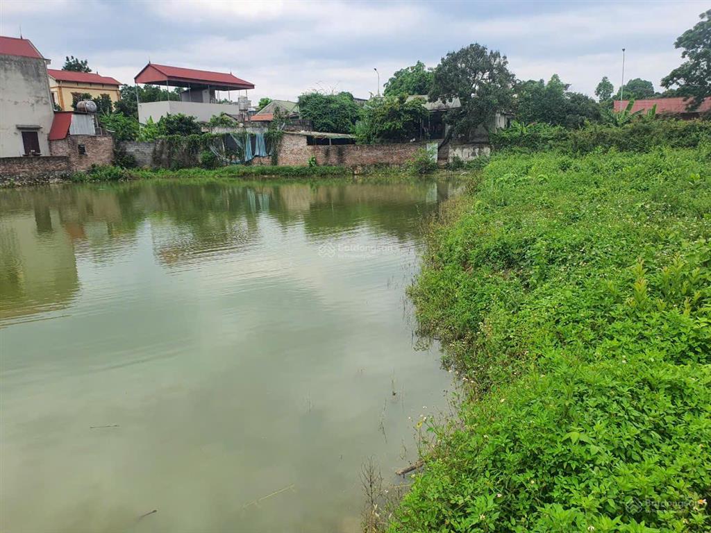 Bán 2671m2 trong đất sẵn ao phù hợp nghỉ dưỡng tại nhuận trạch, lương sơn, hòa bình