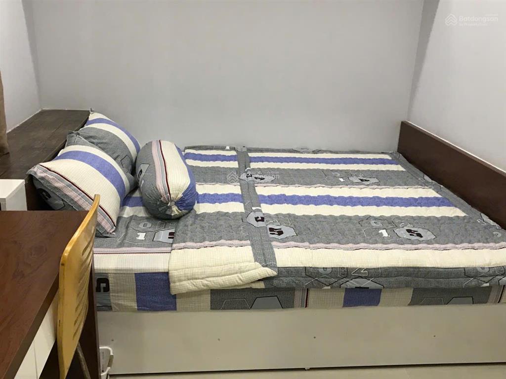Cho thuê gấp nhà biệt thự trong khu làng đại học, full 4pn giá 20tr/th.  0938 399 ***
