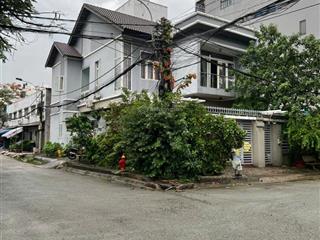 Cho thuê gấp nhà biệt thự trong khu làng đại học, full 4pn giá 20tr/th.  0938 399 ***