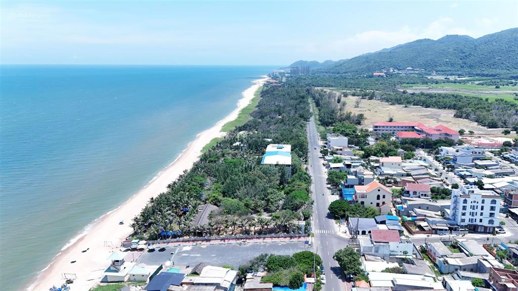 Cần bán gấp lô đông nam 189m2, ngang 10m, full thổ cư, trần văn mầu cách bãi tắm 500m, giá 7.1 tỷ