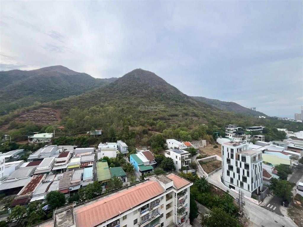 Cần bán gấp chung cư bình phú 2 nha trang giá cạnh tranh, cách bãi biển chỉ 800m, tầng cao view thoáng