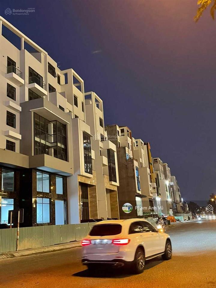 Bán tòa nhà 7 tầng mt sông sài gòn dt 10x24m dtsd 1.288m2 saigon mystery  0948 888 ***
