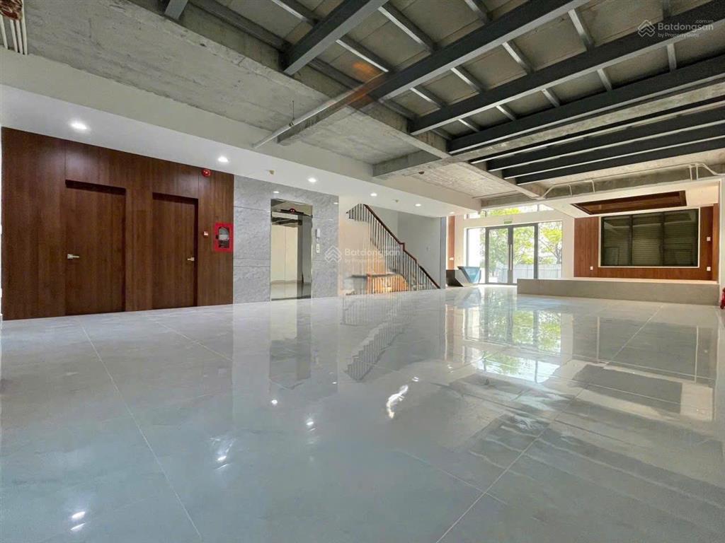 Cho vp 7 tầng 1tỷ/tháng dt 30x24m dtsd 4.200m2 view sông sg quận 2  0948 888 ***