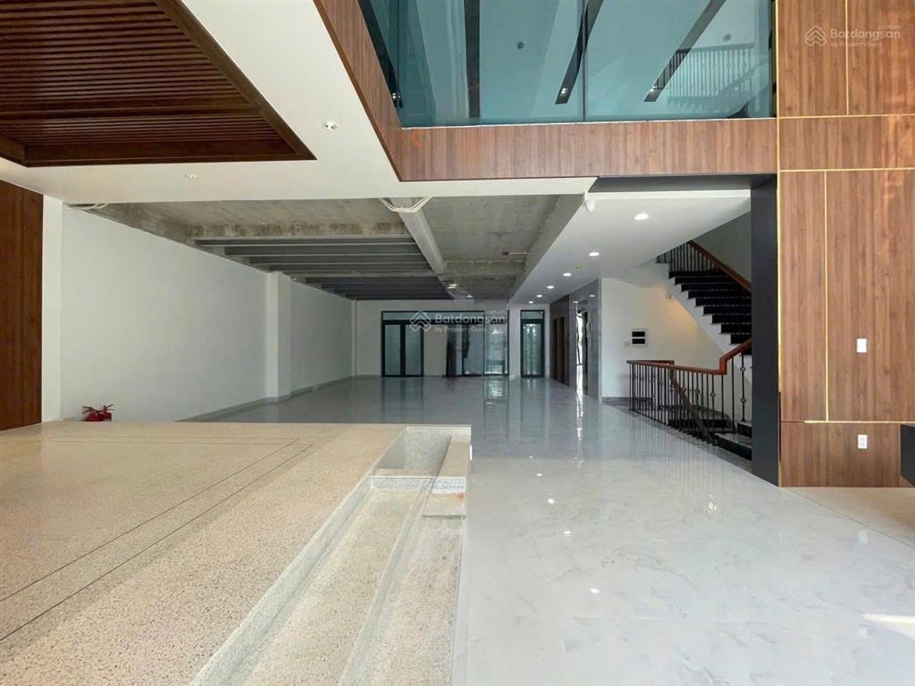 Cho vp 7 tầng 1tỷ/tháng dt 30x24m dtsd 4.200m2 view sông sg quận 2  0948 888 ***