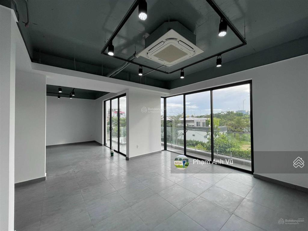 Cho thuê văn phòng 10x18m/dtsd 588m2/1 hầm 4 tầng/thạnh mỹ lợi q2  giá 120tr/tháng  0948 888 ***