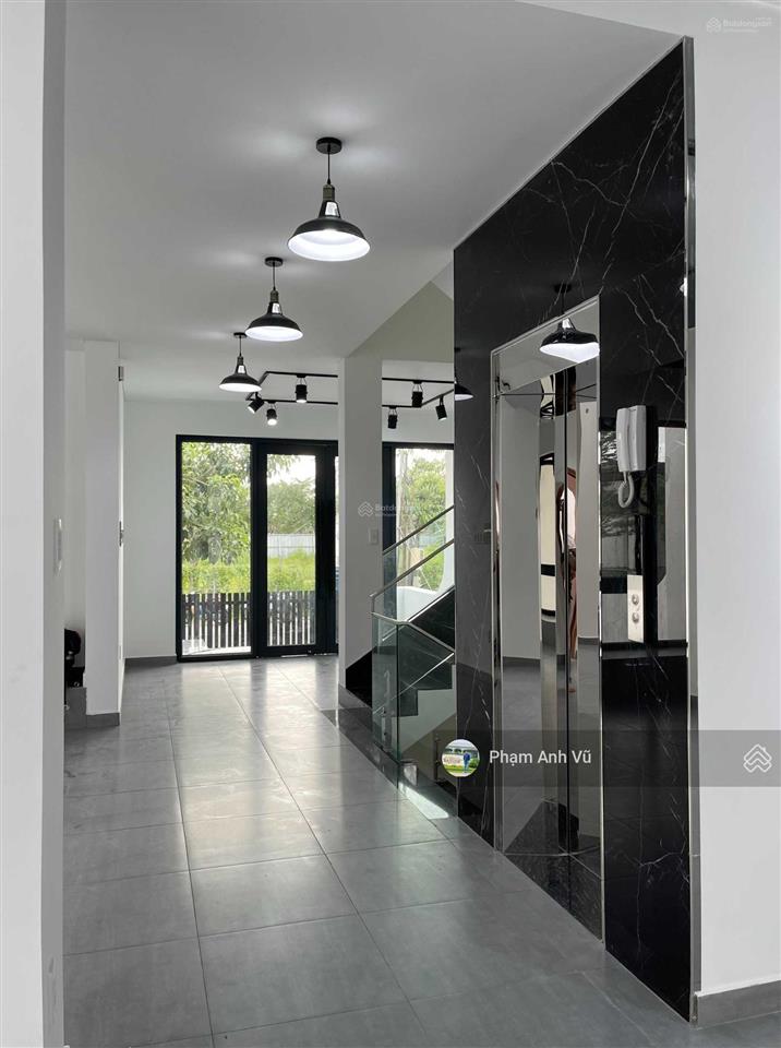 Cho thuê văn phòng 10x18m/dtsd 588m2/1 hầm 4 tầng/thạnh mỹ lợi q2  giá 120tr/tháng  0948 888 ***