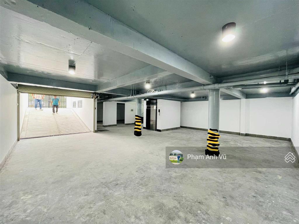 Cho thuê văn phòng 10x18m/dtsd 588m2/1 hầm 4 tầng/thạnh mỹ lợi q2  giá 120tr/tháng  0948 888 ***