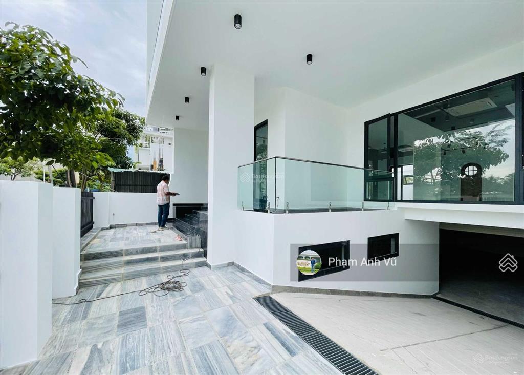 Cho thuê văn phòng 10x18m/dtsd 588m2/1 hầm 4 tầng/thạnh mỹ lợi q2  giá 120tr/tháng  0948 888 ***