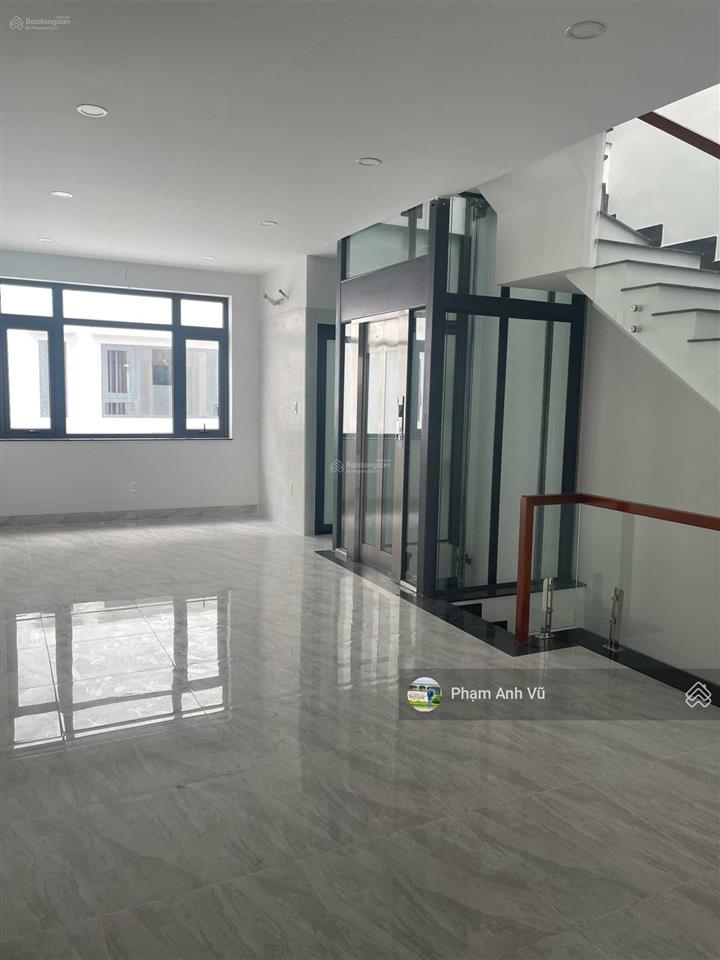 Cho thuê văn phòng 10x18m/dtsd 588m2/1 hầm 4 tầng/thạnh mỹ lợi q2  giá 120tr/tháng  0948 888 ***