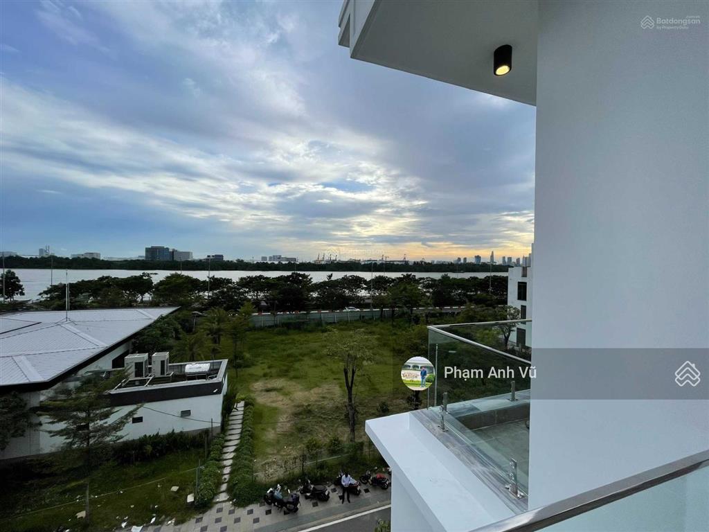 Cho thuê văn phòng 10x18m/dtsd 588m2/1 hầm 4 tầng/thạnh mỹ lợi q2  giá 120tr/tháng  0948 888 ***