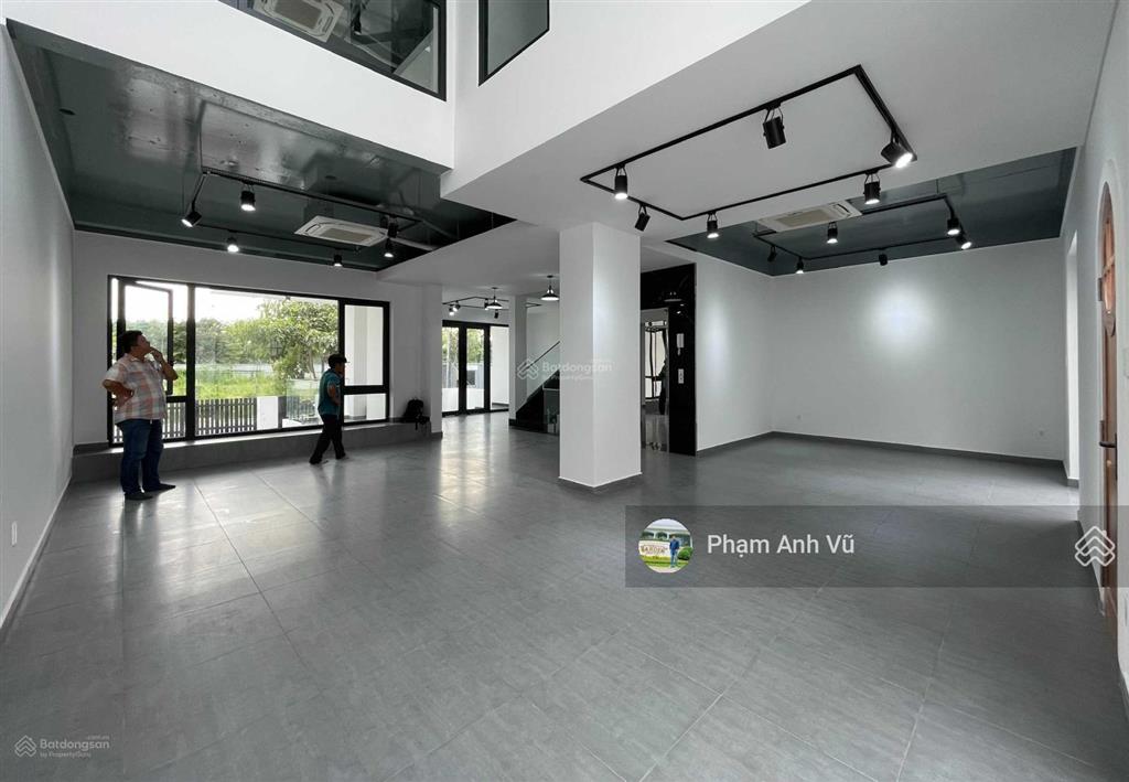 Cho thuê văn phòng 10x18m/dtsd 588m2/1 hầm 4 tầng/thạnh mỹ lợi q2  giá 120tr/tháng  0948 888 ***