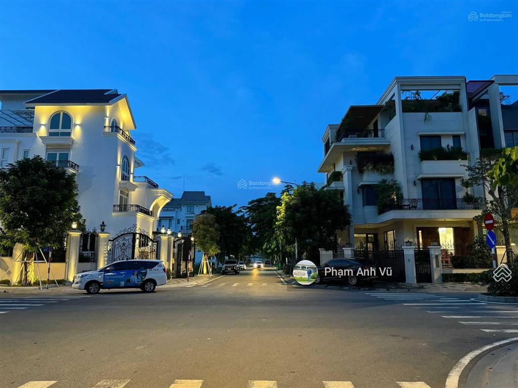 Bán lô nền bt 640m2 giá 300tr/m2 tl, mặt tiền 32m dài 20m,thạnh mỹ lợi/sg mystery q2  0948 888 ***