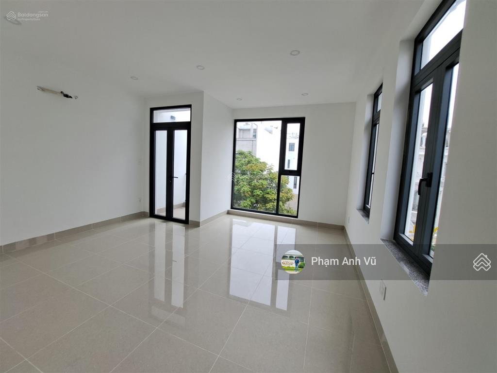 Cho thuê văn phòng quận 2 dt 5x20m/dtsd 343m2 giá 60tr/tháng bao thuế sg mystery  0948 888 ***