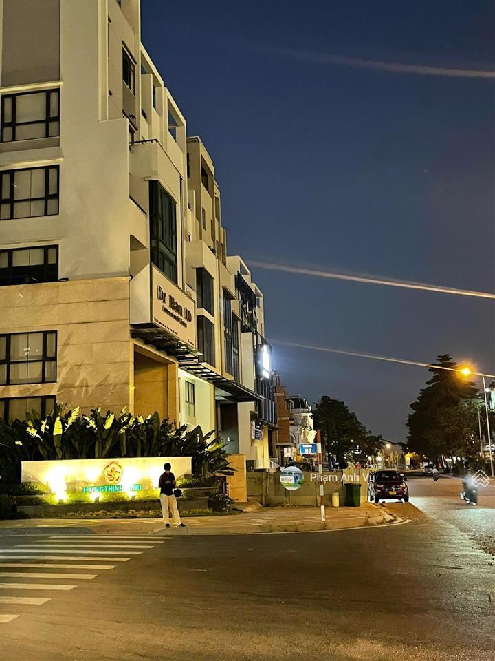 Bán tòa văn phòng 7 tầng giá 95 tỷ tl 159,8m2 (7x22.9m) mt bát nàn q2,  0948 888 ***