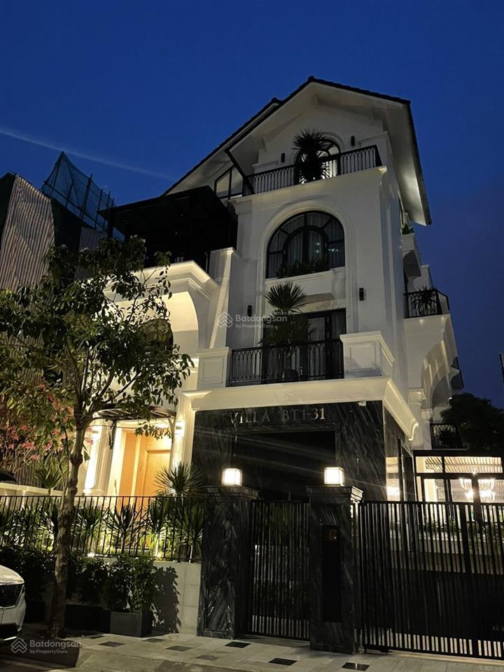 Chủ bán nhanh lô 7x16m giá 261 tr/m2 giá 29 tỷ thương lượng sài gòn mystery villas.  0948 888 ***