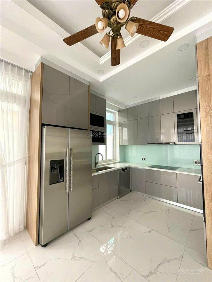 Cho thuê villa giá 90tr/tháng dt 10x18m full nội thất 5pn, khu compound an ninh  0948 888 ***