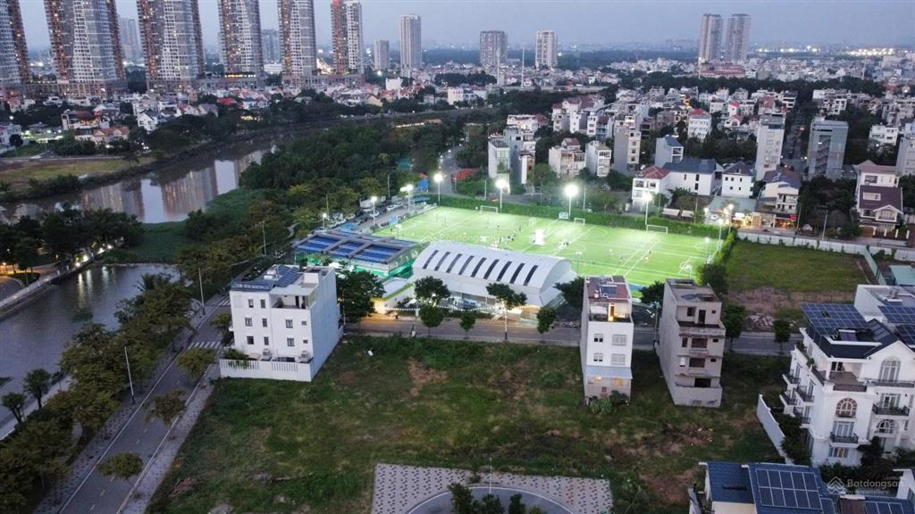 Bán nền biệt thự gần sông 10x25m giá 195tr/m2 (48,75 tỷ tl) thạnh mỹ lợi q2  0948 888 *** vũ