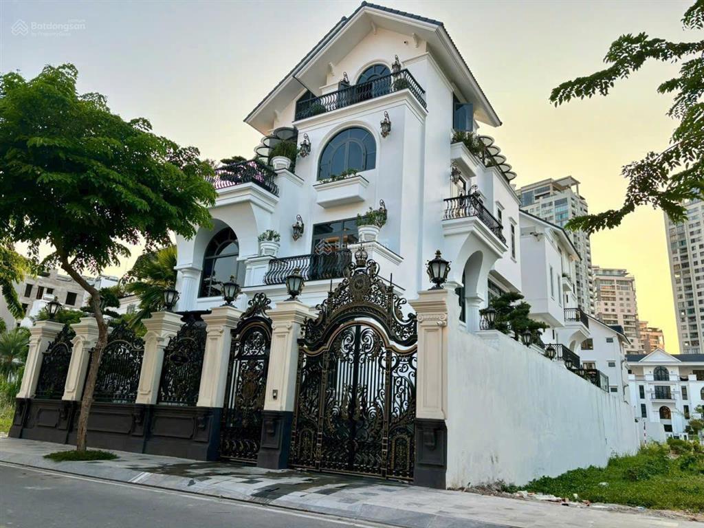 Bán căn biệt thự 510m2, dtsd 940m2 giá 200 tỷ tl sài gòn mystery q2,  0948 888 ***