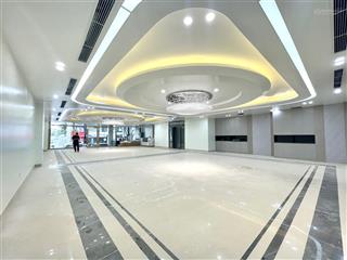 Nguyễn du  mbkd 200m2 mặt phố, mặt tiền rộng 8m, pccc thẩm duyệt, giá 50triệu/tháng