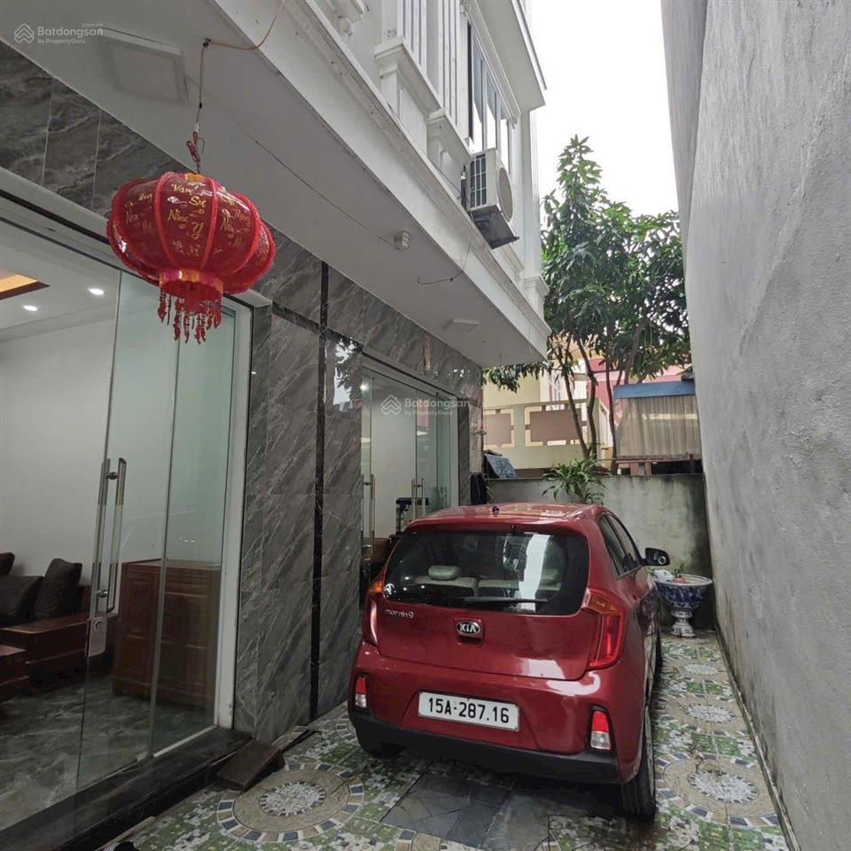 Bán nhà 3 tầng chợ đồng tải. ô tô đỗ cửa