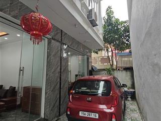 Bán nhà 3 tầng chợ đồng tải. ô tô đỗ cửa