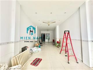Cho thuê nhà đẹp 1 trệt 3 lầu mới sơn sửa đẹp, mặt tiền cách mạng tháng tám, biên hòa