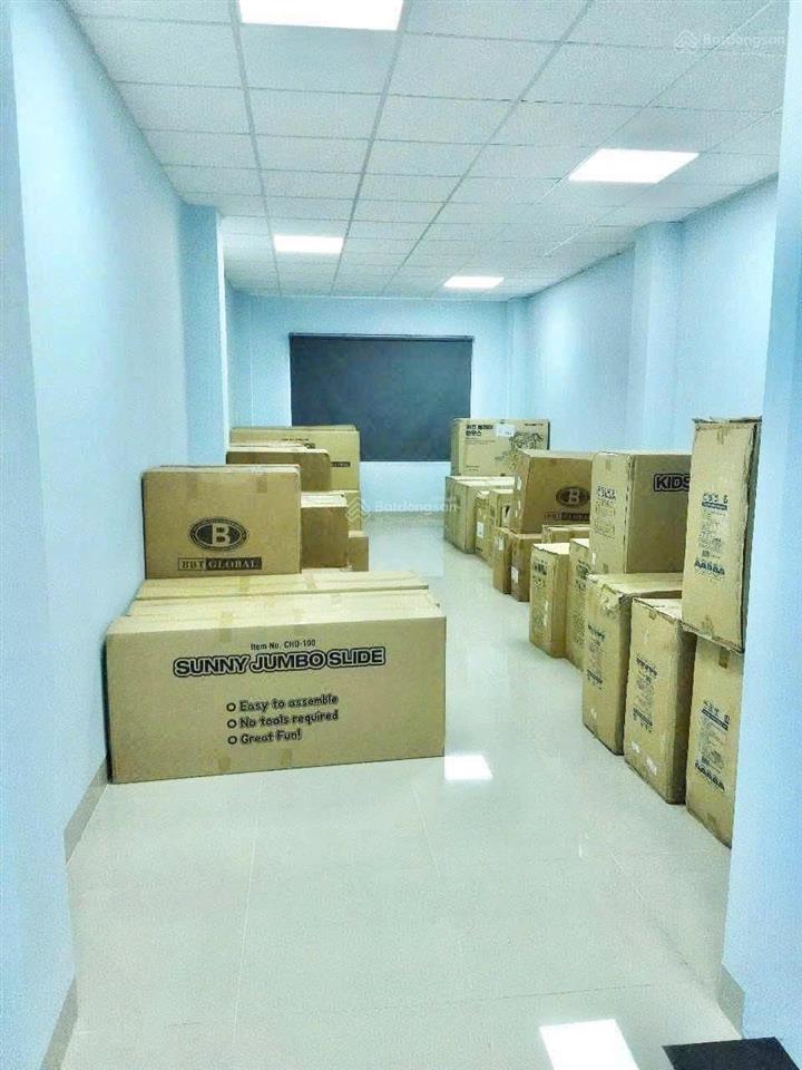 Cho thuê toà nhà nguyên căn 5 tầng có thang máy, mặt tiền đường phạm văn thuận  tam hiệp