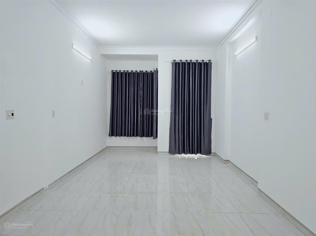 Cho thuê nhà 1 trệt 1 lầu, sân thượng kdc d2d võ thị sáu, biên hòa