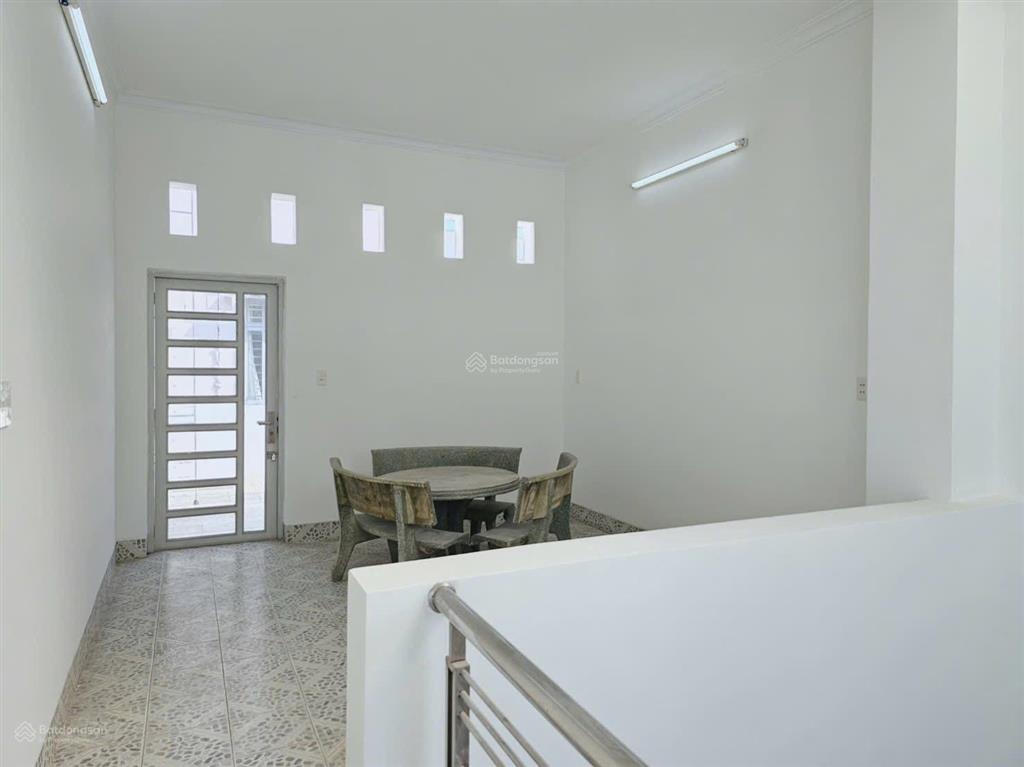 Cho thuê nhà 1 trệt 1 lầu, sân thượng kdc d2d võ thị sáu, biên hòa