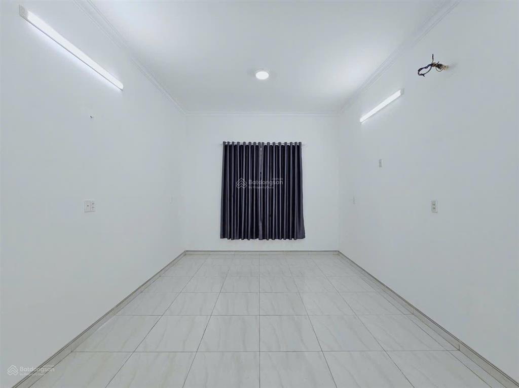 Cho thuê nhà 1 trệt 1 lầu, sân thượng kdc d2d võ thị sáu, biên hòa