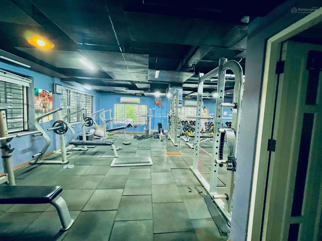 Cho thuê toà nhà 5 tầng đẹp 16 phòng có thang máy khu dân cư d2d