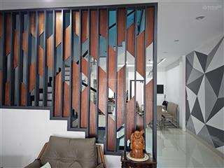 Cho thuê nhà đẹp mặt tiền khu dân cư d2d ở kinh doanh