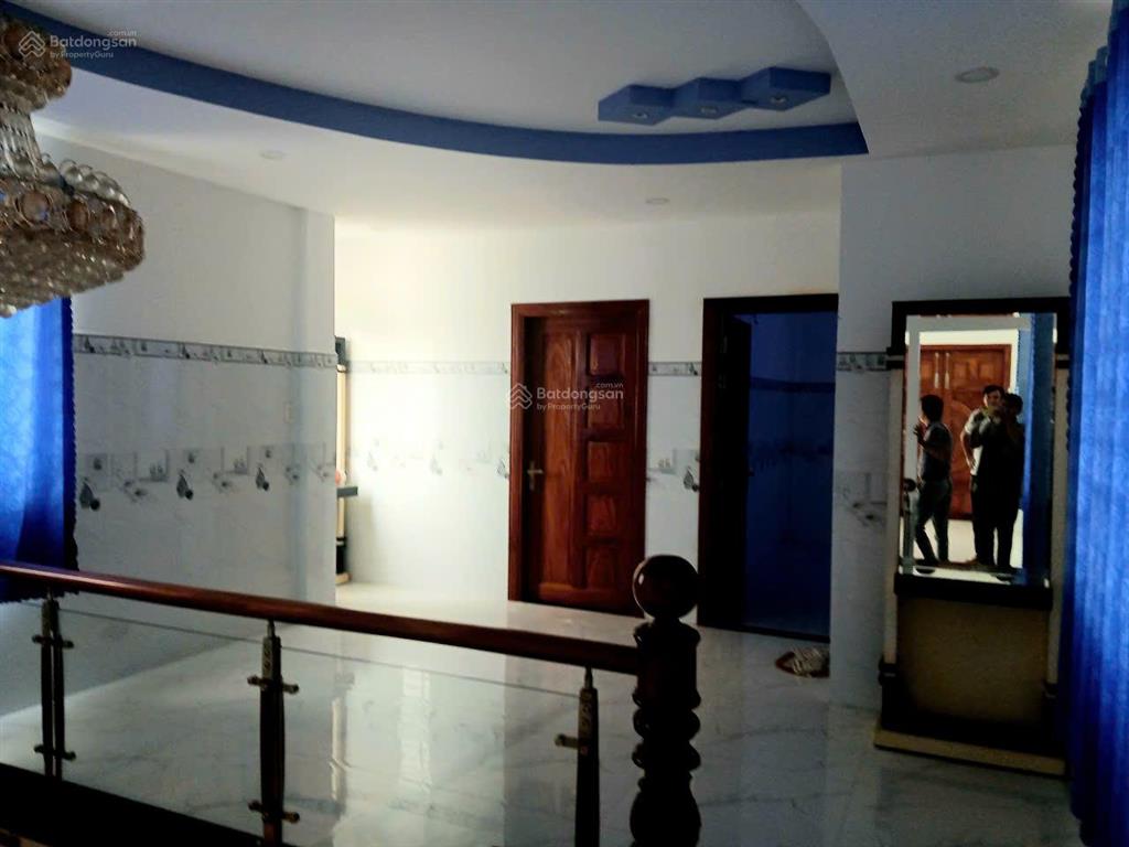 Nhà vip 2 tầng chuẩn 3 sao. bao đẹp và rẻ nhất khu quảng trường mỹ tho