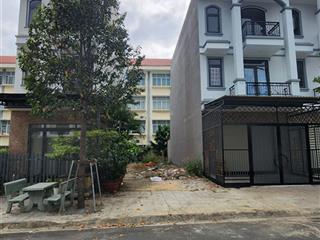 Đất liền kề trường học cấp 1 2 , kinh doanh cực vip tại phú chánh tân uyên. dt 95m2, ngay dt742