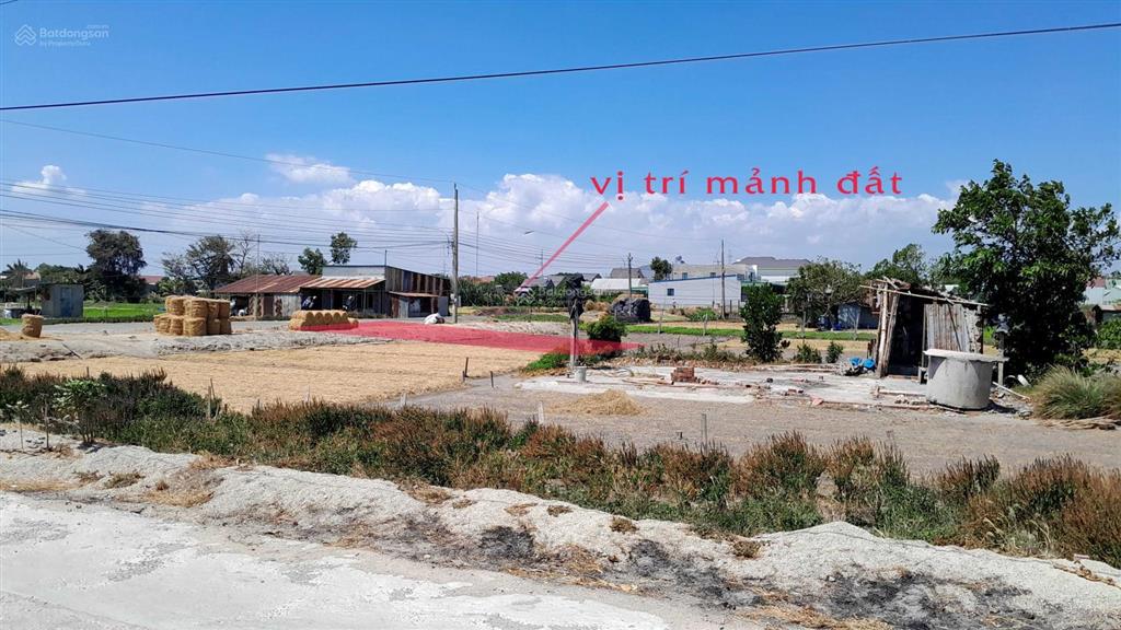 Cần bán 125m2 đất thổ cư trung tâm thị xã tân hải, sổ hồng riêng, đường 4m