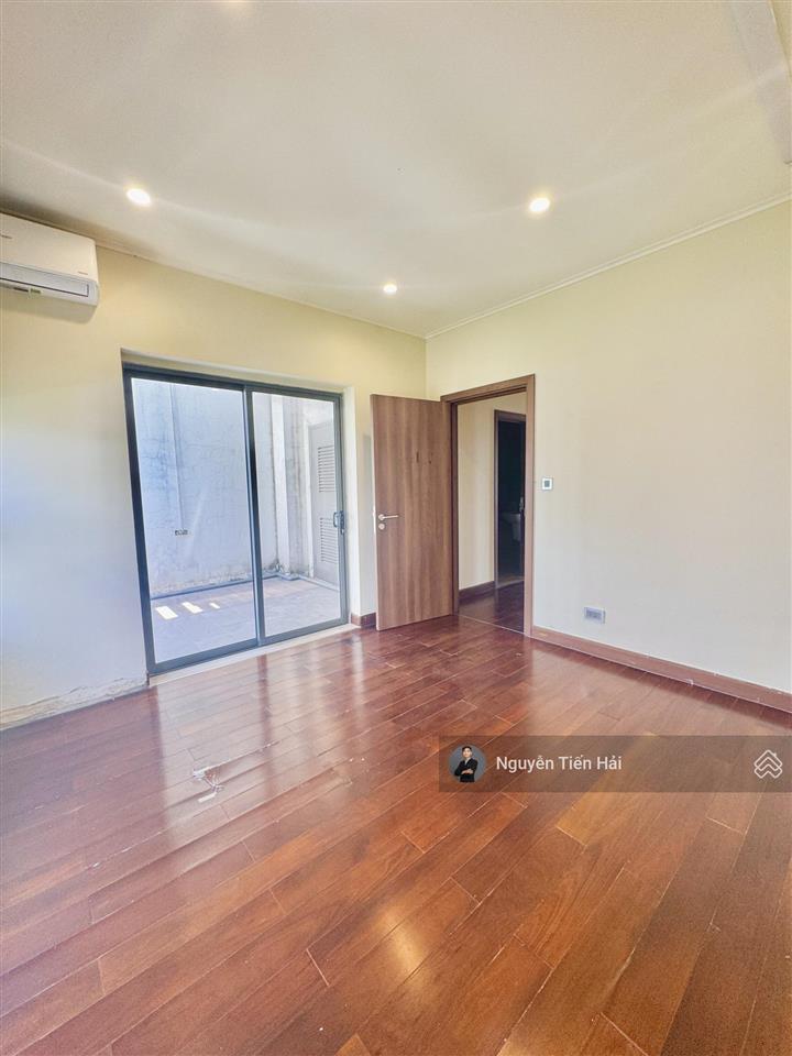 Bán căn liền kề nhà vườn 99m2 kđt the manor. giá 38 tỷ. vị trí đẹp, không lỗi phong thuỷ