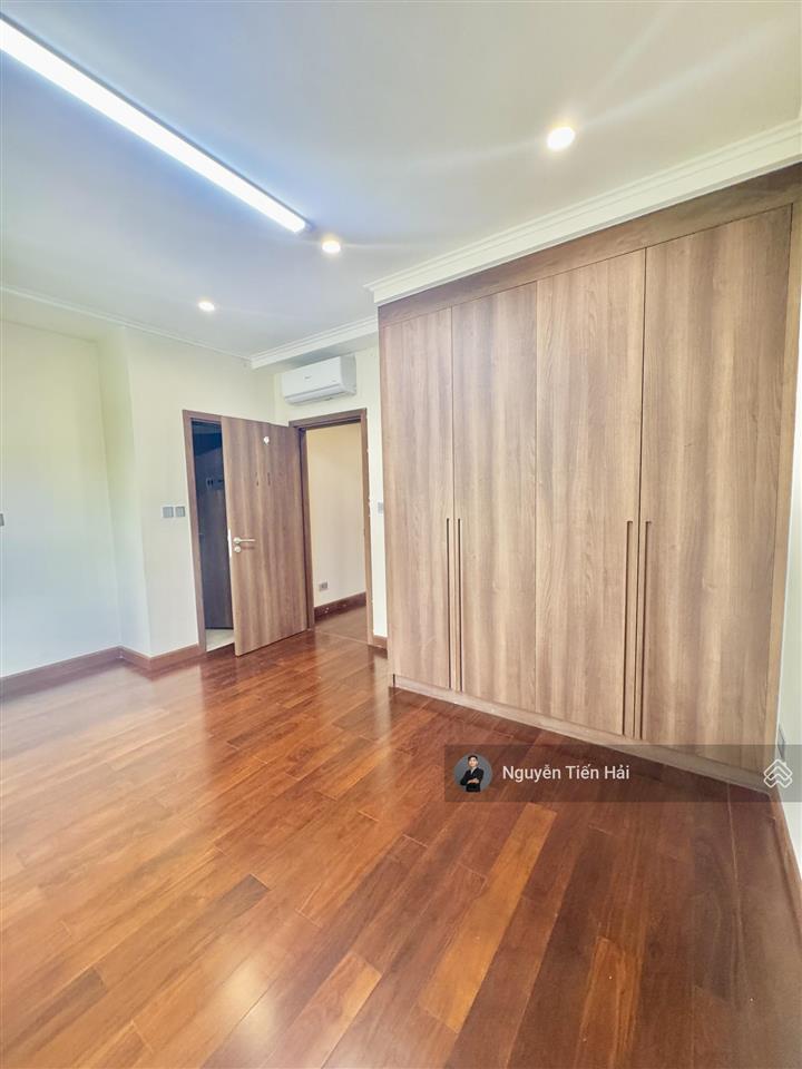 Bán căn liền kề nhà vườn 99m2 kđt the manor. giá 38 tỷ. vị trí đẹp, không lỗi phong thuỷ