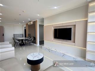 Kẹt tiền bán gấp căn góc 2pn + 1đn (105m2)  bc tây bắc  nội thất đẹp tại hà đô. sơn minh land