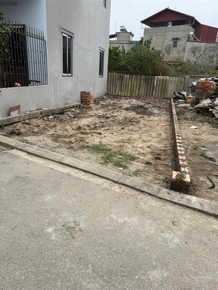 Cần bán 60m2 đất lệ chi đường hơn 3m ô tô 7 chỗ vào tận đất, cách trục chính 20m giá cực tốt