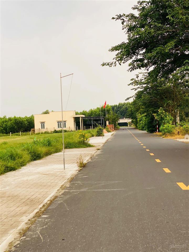 Bán đất sổ riêng 242m2 ngang 6x40m 80m2 thổ cư. cổng chính khu công nghiệp đất đỏ long đất, brvt