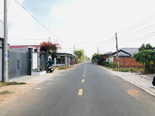 Đất 693m² trung tâm thị trấn đất đỏ giá chỉ 2 tỷ 8 sổ riêng gần chợ, trường học, biển phước hải