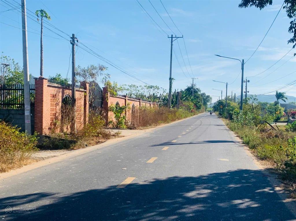 Bán đất ven biển phước hải giá rẻ xây nhà nghỉ dưỡng. 6x20 đường a5 1,1 tỷ sổ sẵn công chứng ngay